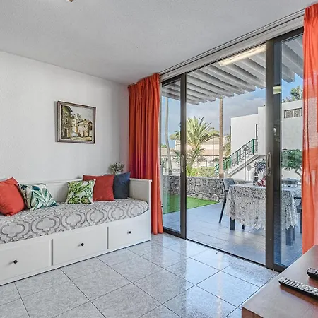 -2 Minute From The Beach. Διαμέρισμα