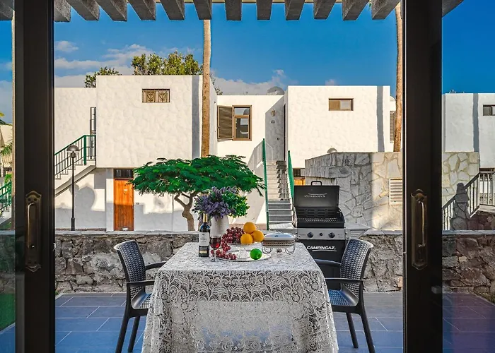 -2 Minute From The Beach. Διαμέρισμα *