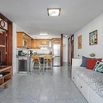 -2 Minute From The Beach. Appartement *