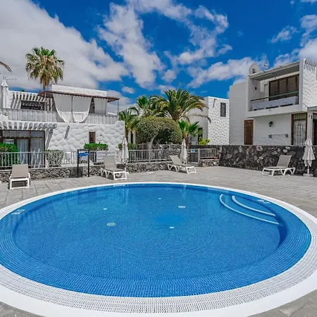 -2 Minute From The Beach. Apartment Playa de las Americas (Tenerife)