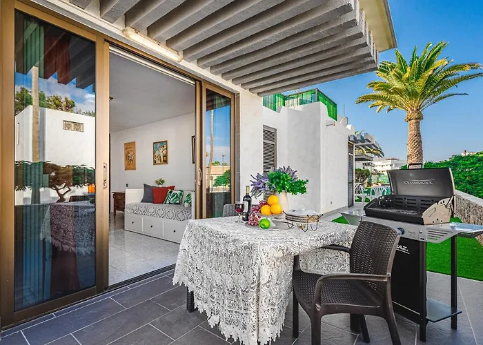 -2 Minute From The Beach. Apartamento Playa de las Américas