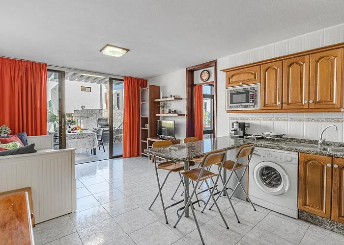 Apartman -2 Minute From The Beach.